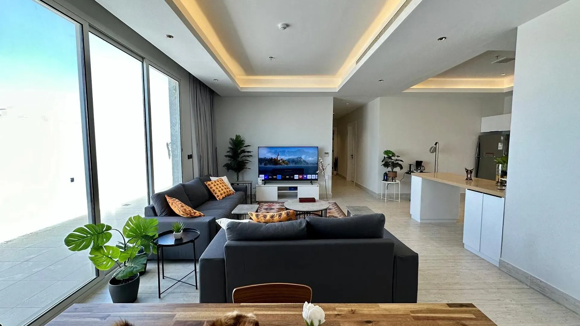 アパート Great Luxary Apt In Almajdeah With Roof リヤード