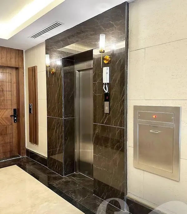 アパート Great Luxary Apt In Almajdeah With Roof リヤード